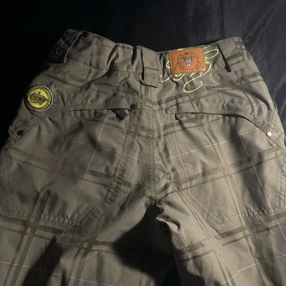 Snow pants - Picture 3 of 4